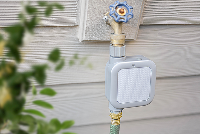 Connect Netro Pixie Z1 timer to an outdoor hose faucet.